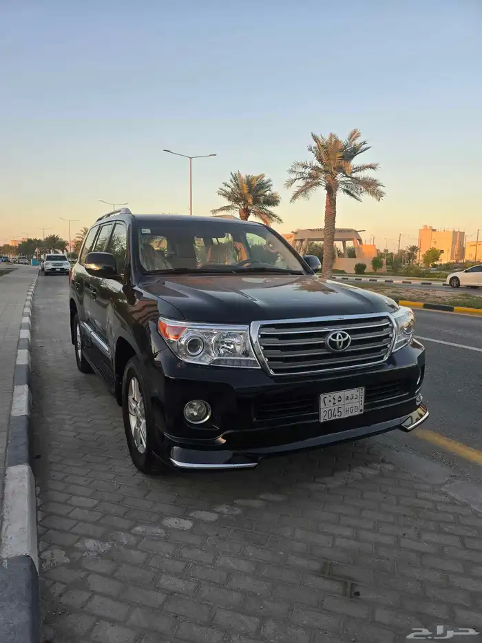 لاندكروزر 2015 1