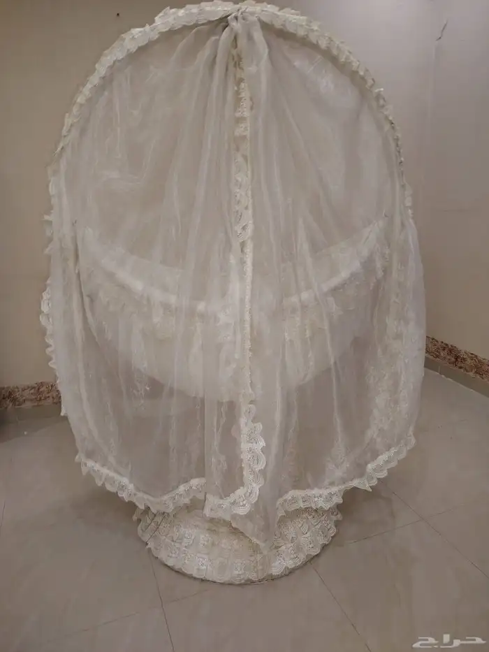 سرير اطفال 2