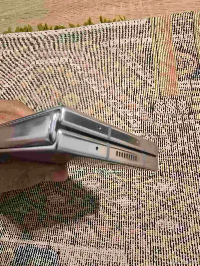 جلكسي فولد 5 3