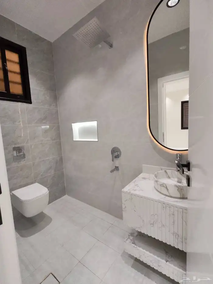 للبيع بحي الاسكان شقق علويه من 550 الف بسطح خاص ومصعد شغال 23