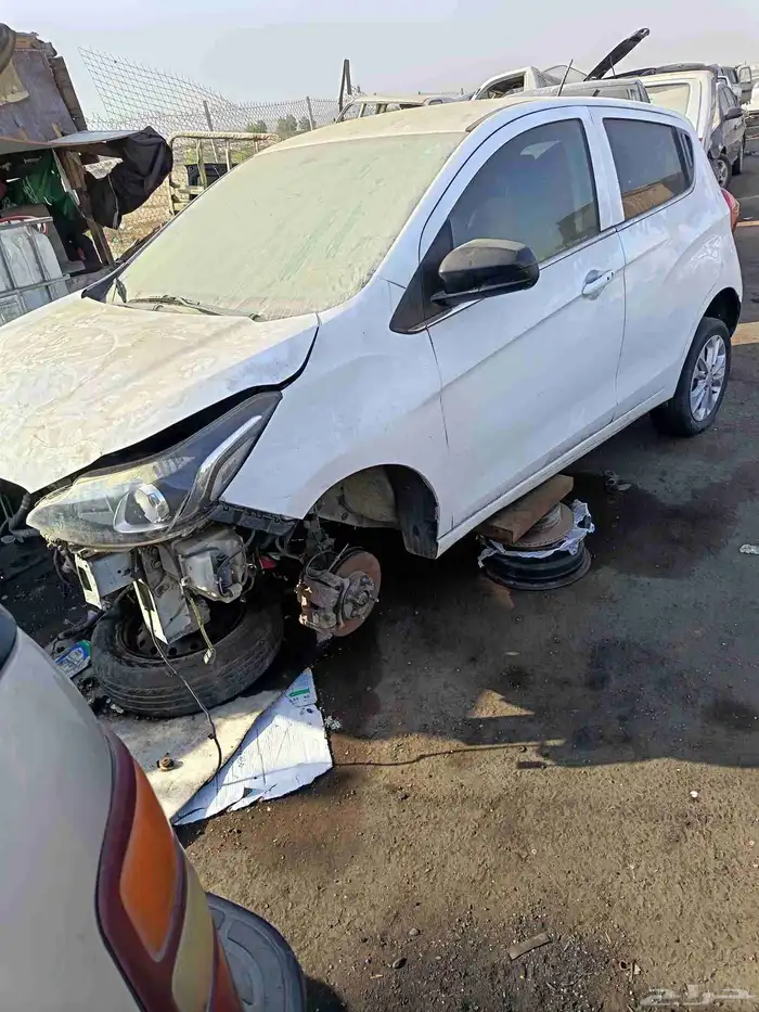 يوجد قطع غيار اسبارك 2