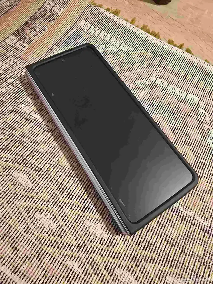 جلكسي فولد 5 8