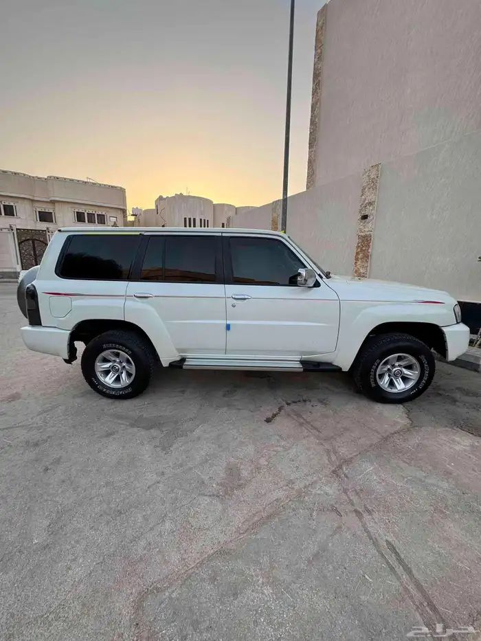 نيسان فتك 28