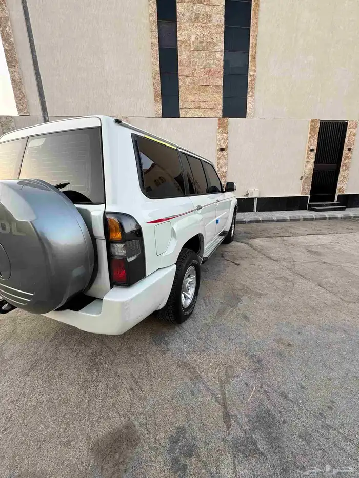 نيسان فتك 25