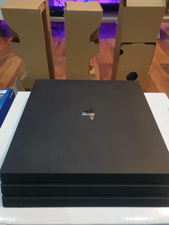 بلايستيشن سوني 4 PRO برو مع نظارة VR 1