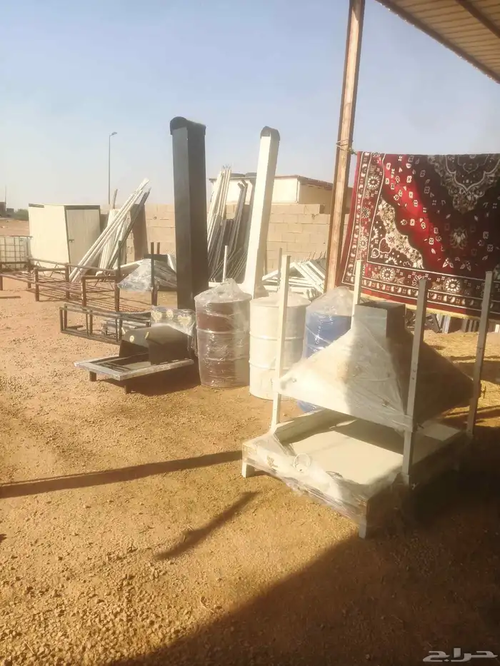 يوجد لدينا مستلزمات المخيمات خيام بيوت شعر أسود أبيض ومغاسل 0