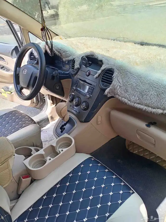 كيا كرناس 2010 1