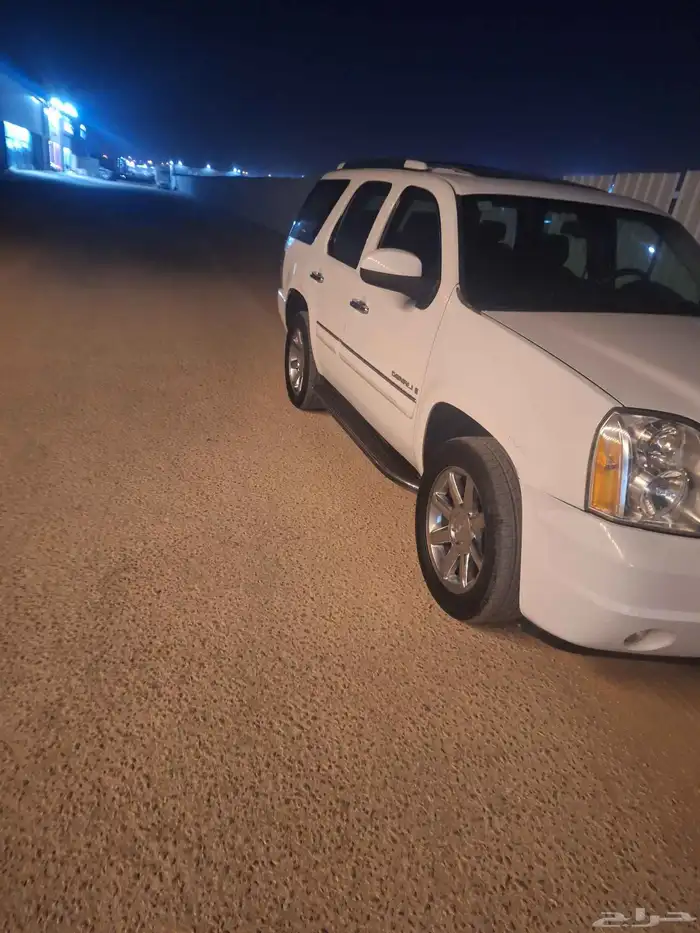 جي ام سي يوكن مديل 2008 6