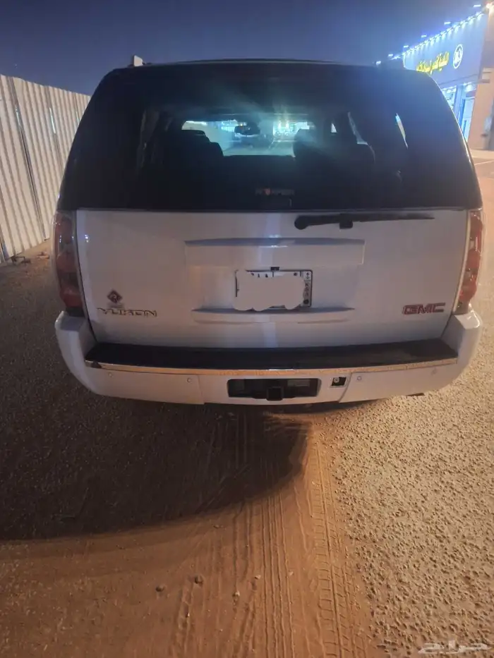 جي ام سي يوكن مديل 2008 1