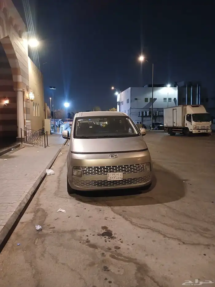 ستاريا بنزين V6 نظييف موديل 2022 1