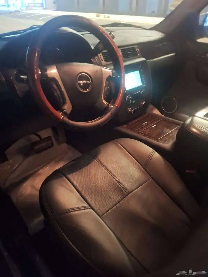 جي ام سي يوكن مديل 2008 7