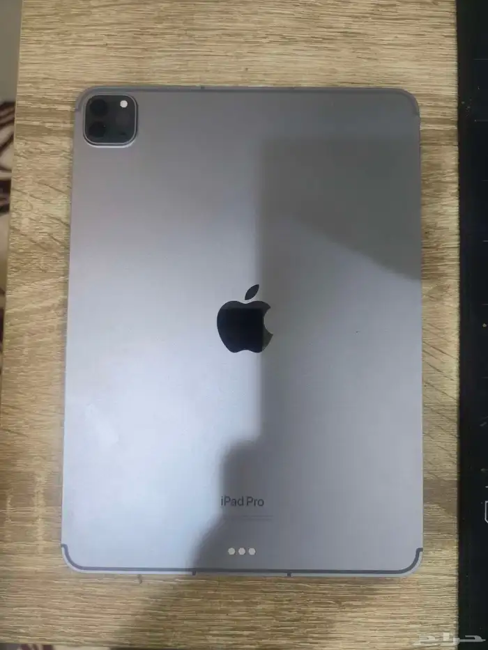 ايباد برو m2 1