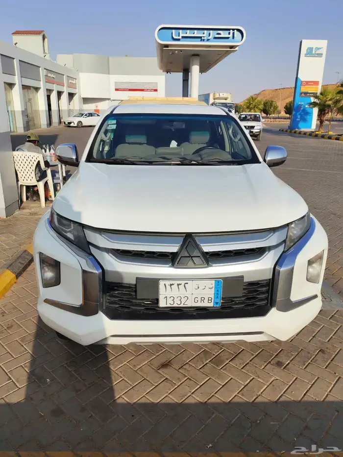 متسبيشي ونيت l200 8