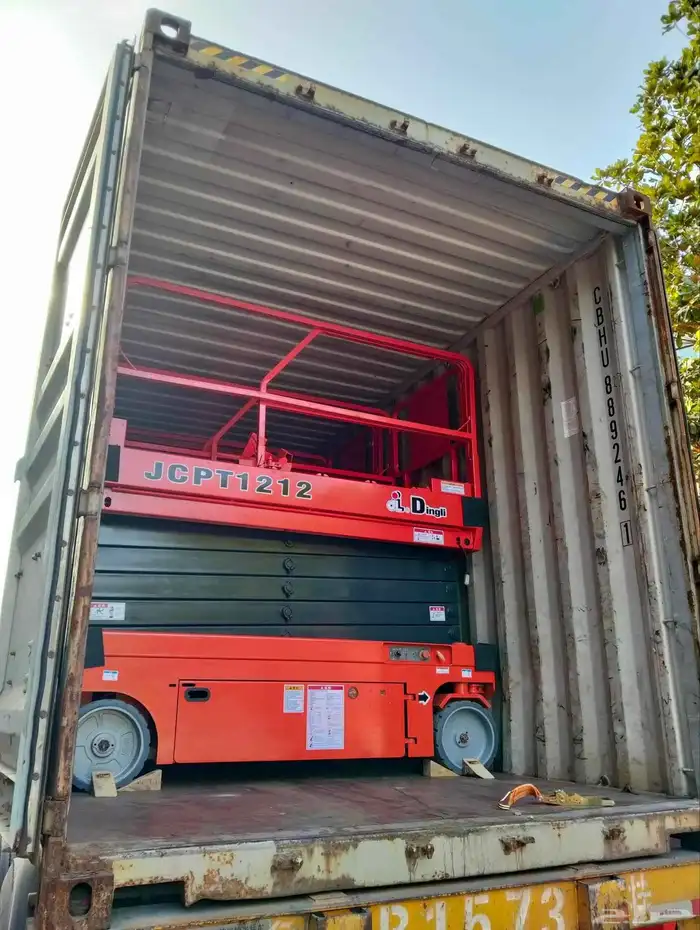 سيزر لفت رافعة مقصية للايجار 10م 12م14م رافعة عمال سيزر لفت 1