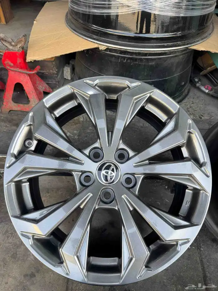 جنوط تويوتا راف فور موديل2024اصلي وكاله مقاس 18 10