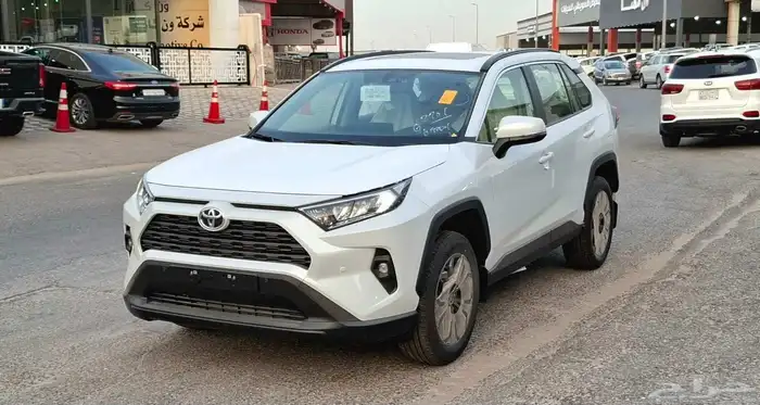 راف فور XLE 2.0 بنزين 2025 1