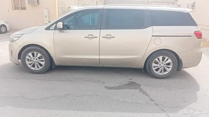 كيا كرنفال 3