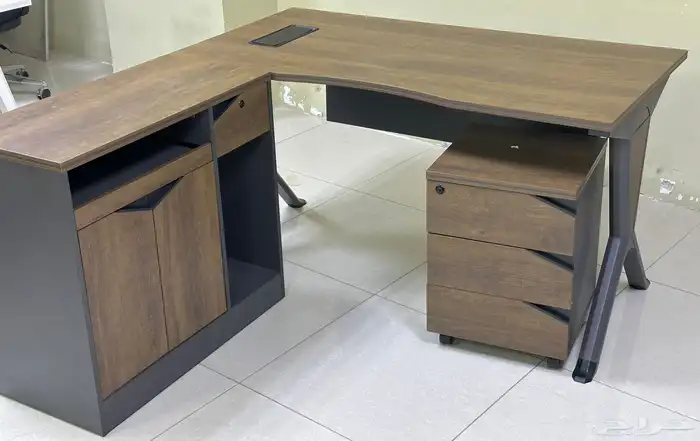 أثاث مكتبي ومدرسي جديد وتفضل حسب 26