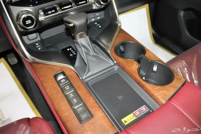 لكزس - LX600 BB - خليجي - 2025 - فل كامل - 25 سماعه 38