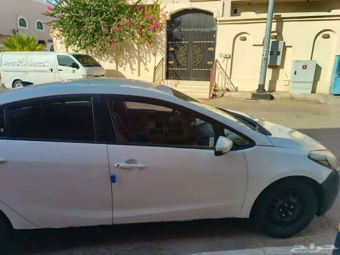 كيا سيراتو 2016 اوتوماتيك 3