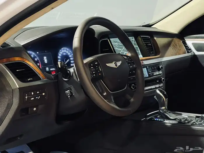 جنسس رويال 2016 G80 V8 بحاله ممتازه ماشاء الله 4