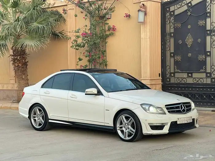 مرسيدس 2012 - C300 نظيف جدا 1