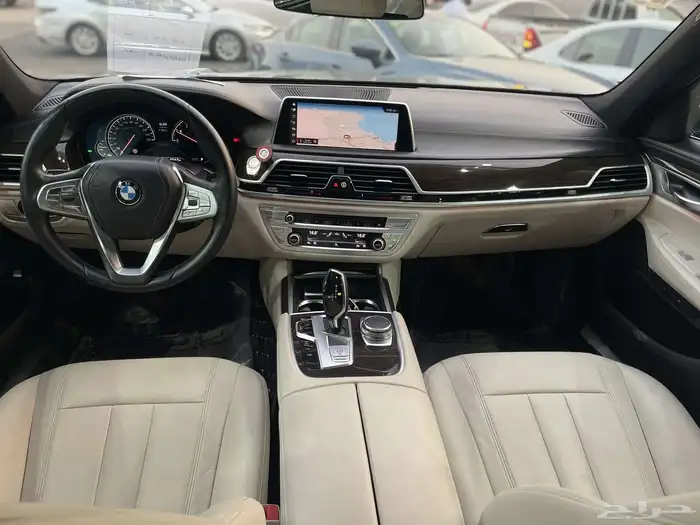 بي ام دبليو 730il 2019 7
