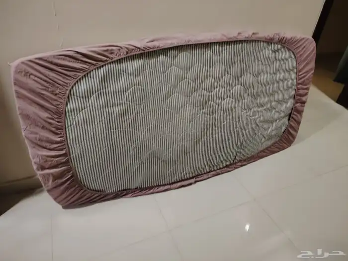 سرير مفرد مع مرتبة 2