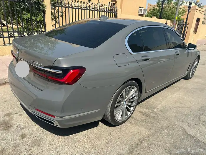 بي ام دبلو 2022 10