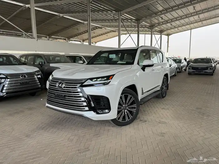 جيب لكزز(2025) BB خليجي السلير ابيض داخل اف وايت بطاقه جمرك 4