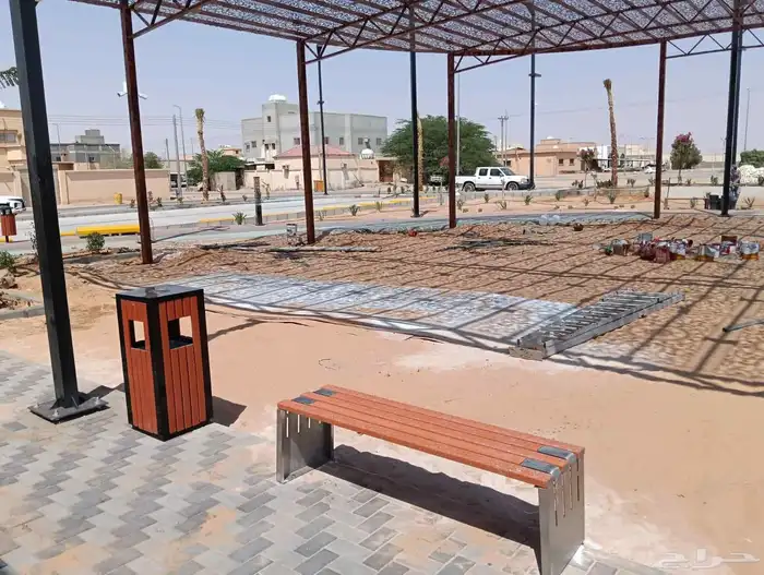 متوفر كراسي وسلات نفايات للحدائق والبلديات الامانات والمدارس 7