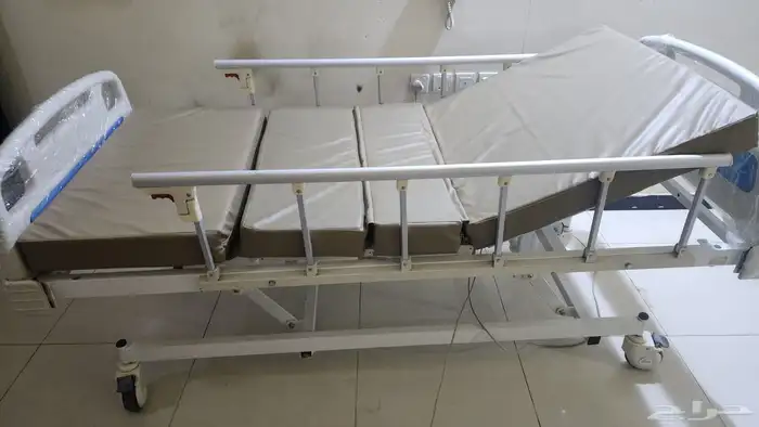 سرير طبي كهربائي مع مرتبه طبيه 2