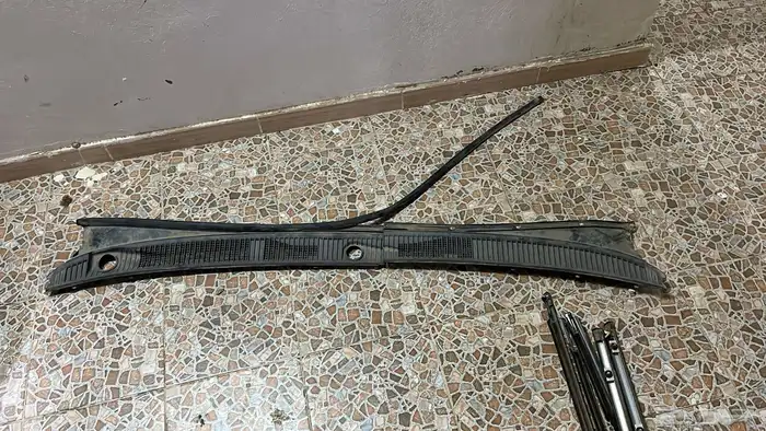 قطع غيار تويوتا لاند كروزر 1998  2007 28