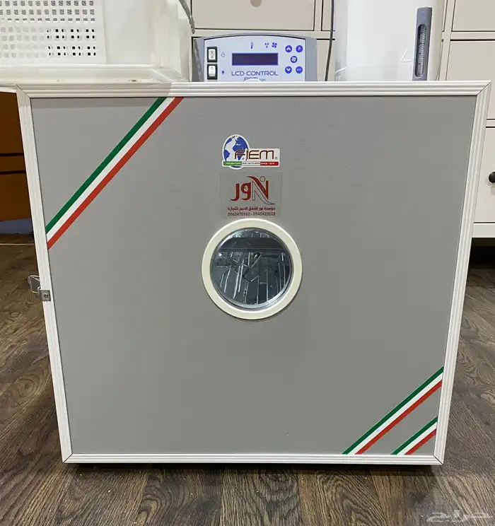 فقاسة ماركة فيم FIEM الإيطالية العالمية 0