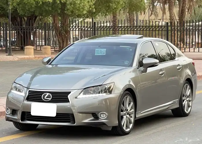 لكزس GS350 2015 فل سعودي 9