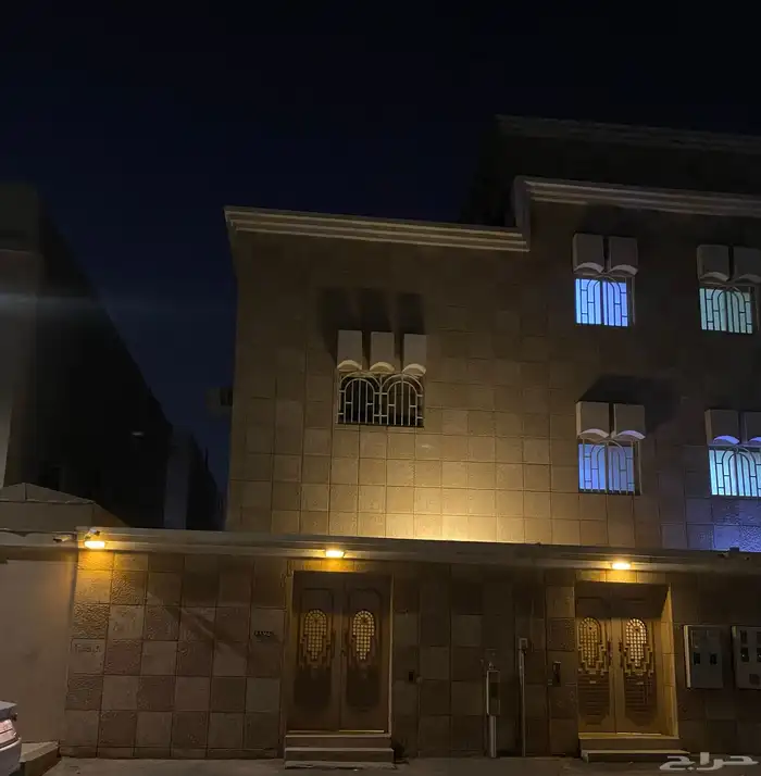 للبيع فيلا دبلكس مفصولة   حي الزهرة  الرياض 0
