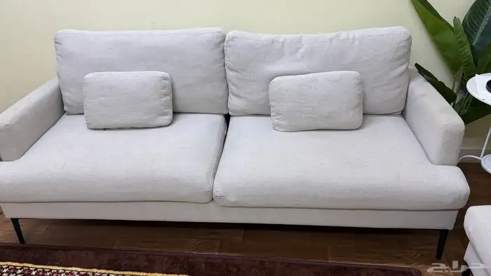 كنب هوم سنتر قطعتين وحده 3 انفار والثانيه نفر مع طاوله قهوه 0