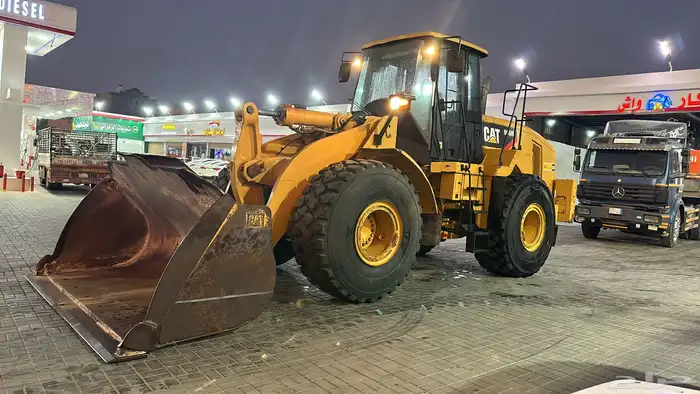 للبيع شيول كتربلر مقاس 966H مخزن شبه جديد 2017 1