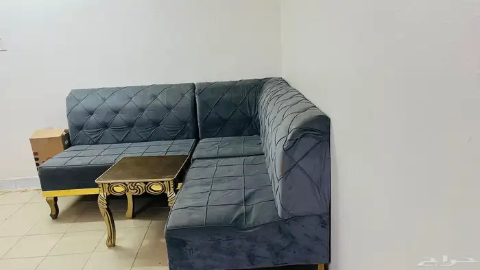 للبيع غرفه نوم وكنب صاله 5