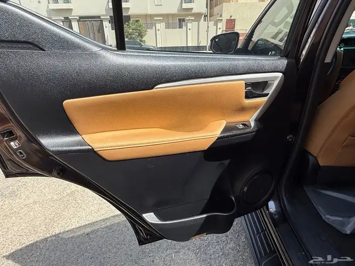 فورتشنر 2016 6 سرندل VX 12