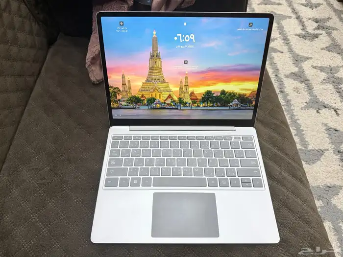 لاب توب مايكروسوفت للبيع 3
