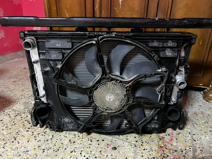 قطع بي ام الفئة السادسه 10