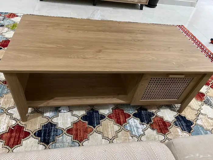 طاولة للبيع 1