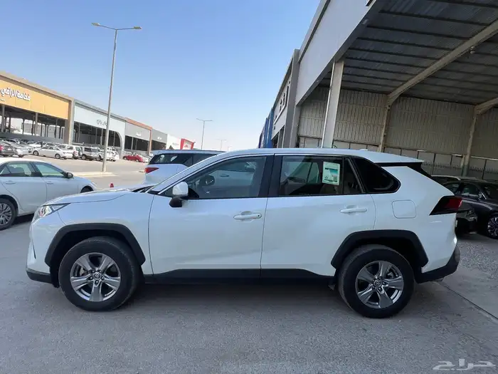 تويوتا راف فور 2022 8