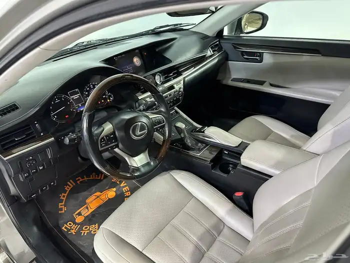 لكزس ES350 2016 16