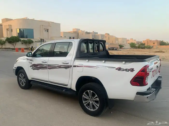 هايلوكس دبل ديزل جحم 2400 شرط 8