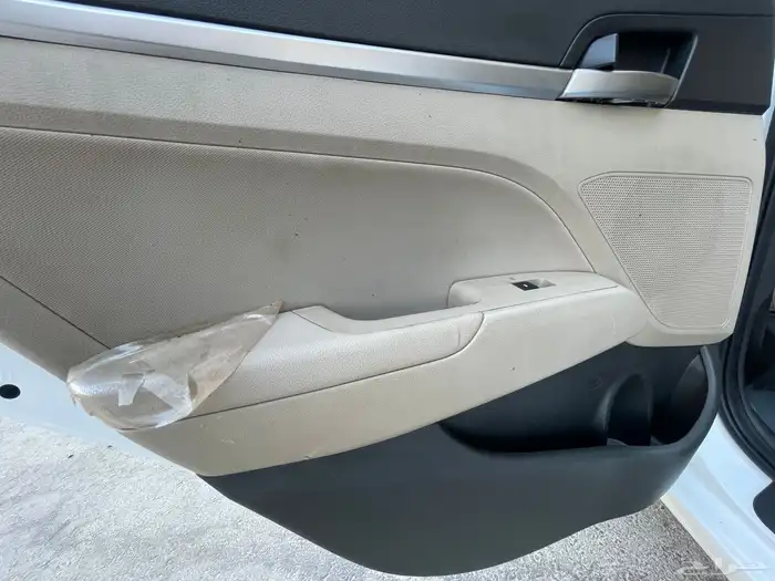 هونداي- إلنترا-2020-نص فل- بنزين- محرك-2000-سي سي 15