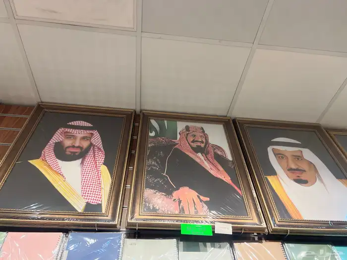 لوحات جدارية ايطارات صور اعلام طباعة شعارات شامل التوصيل 23