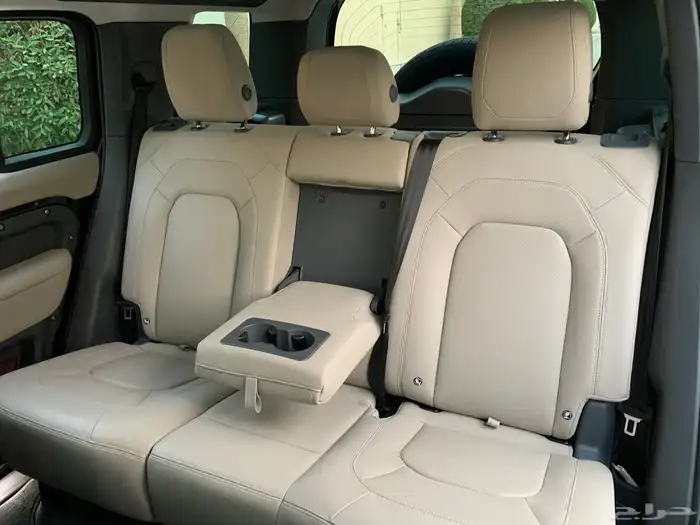 ديفندر موديل 2024 بحالة الوكاله ممشى 31 الف 34