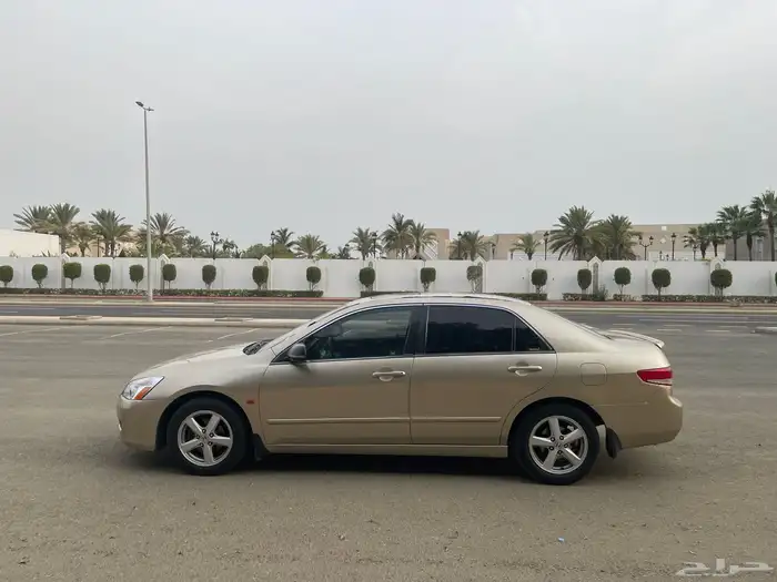 هوندا اكورد 2004 LX فل كامل 12
